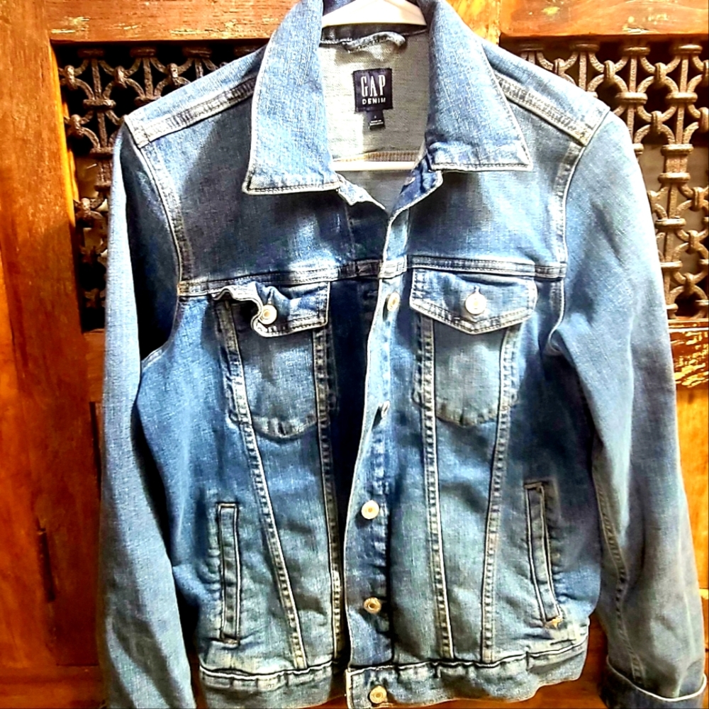 GAP JACKET